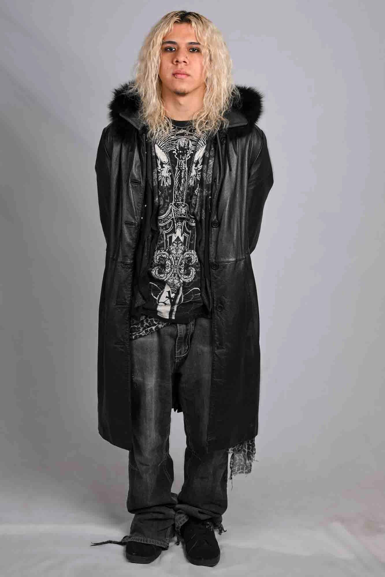 1667-coutureisabellawebsitehadespersphone4-17459653414424.jpg