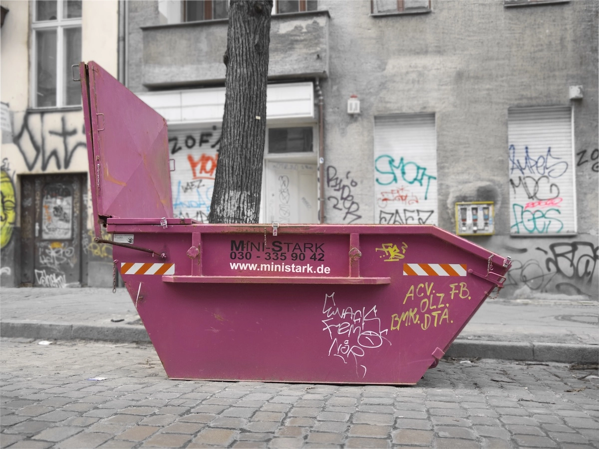 1990-pieroserraskipsofberlin00011-17495037158467.jpg