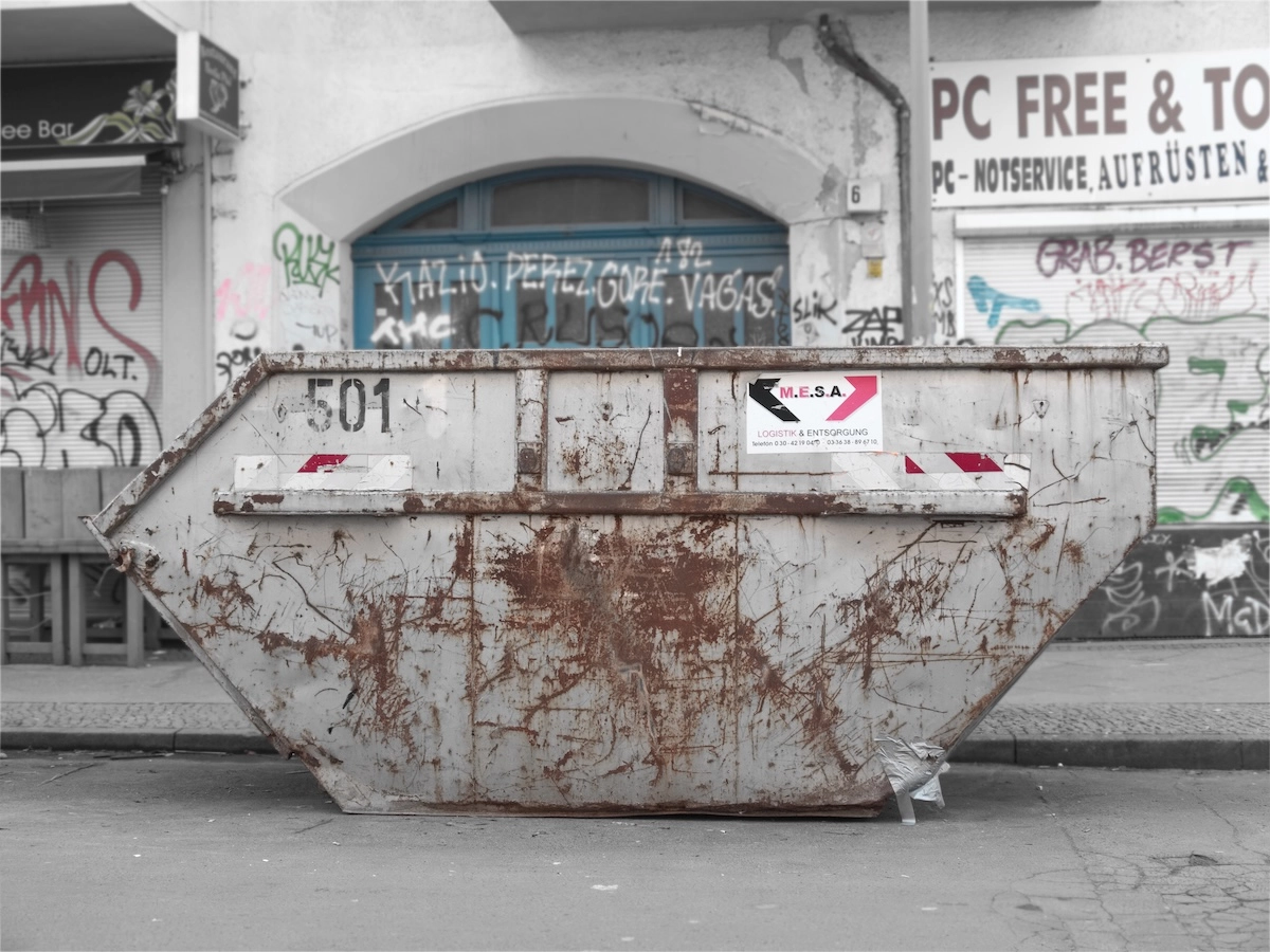 1990-pieroserraskipsofberlin00013-17495037155089.jpg