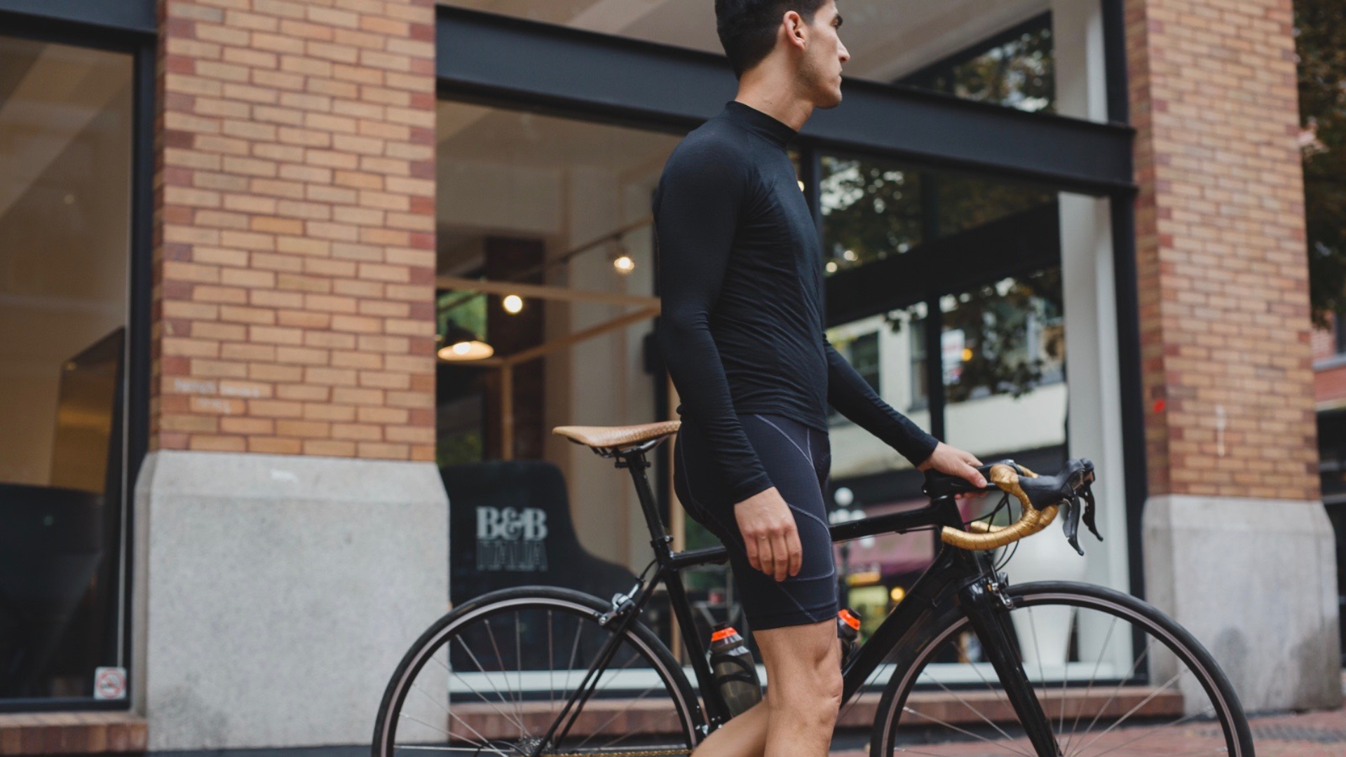 Bike apparel deals canada