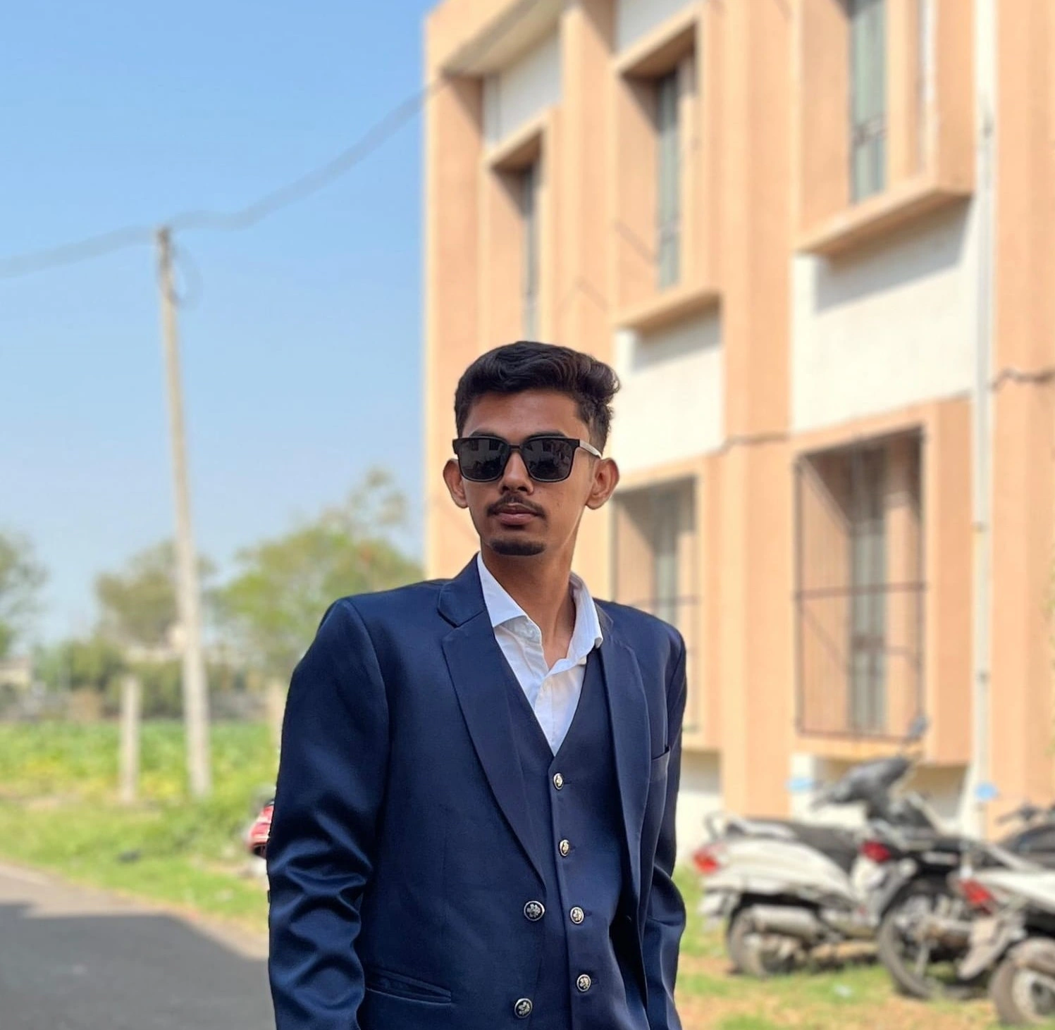 069149714621185-vyom-sheth-17884142176797.jpeg