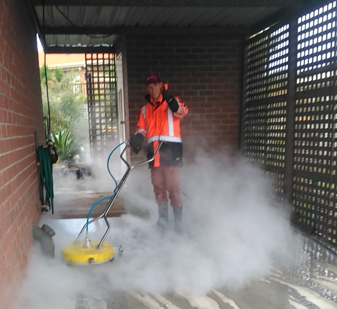 Surface cleaning sec hotwash