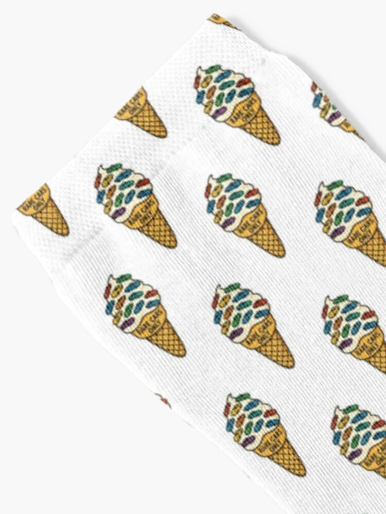 3678-work-169562481-socks-1-17435172309713.jpg