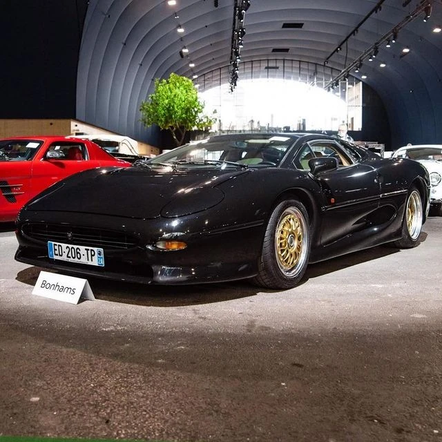 1993 Jaguar XJ220