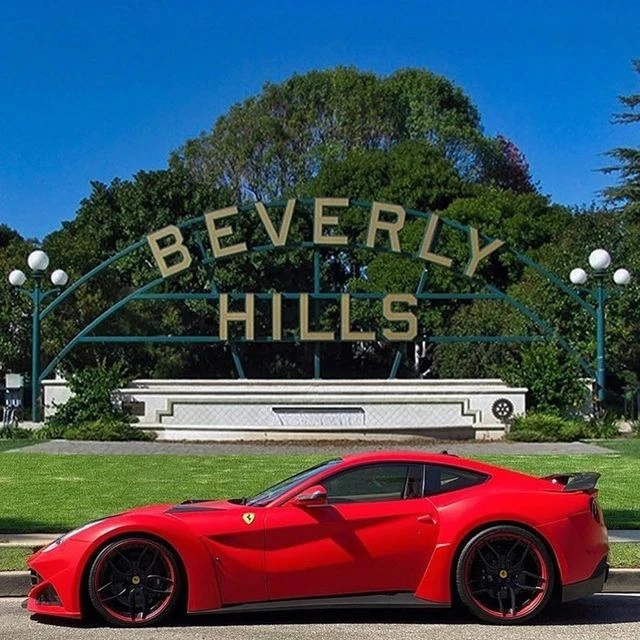 2015 Ferrari F12 N-Largo