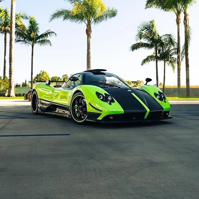 2010 Pagani Zonda Cinque Coupè