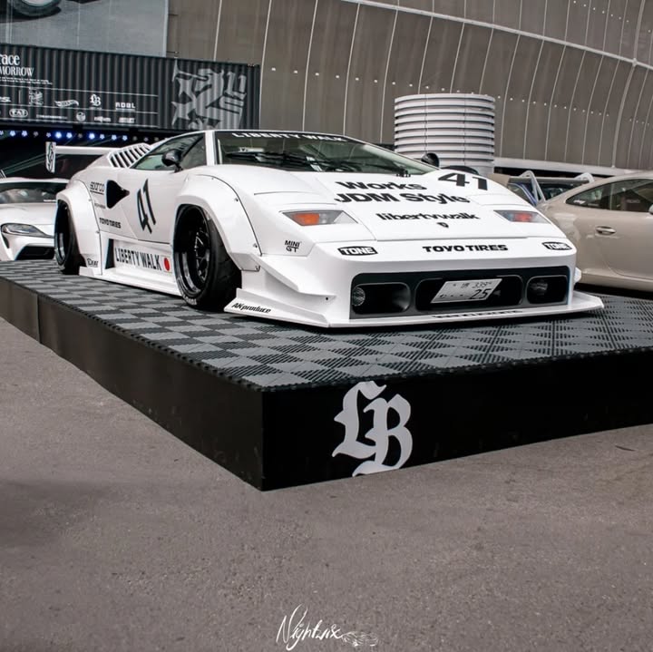 2024 LB-WORKS Lamborghini Countach 25th Anniversary