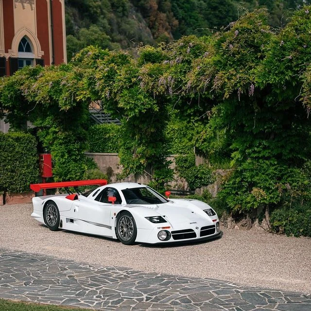 R390 Rear 1998 Nissan R390 GT1