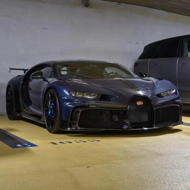 2023 Bugatti Chiron Pur Sport