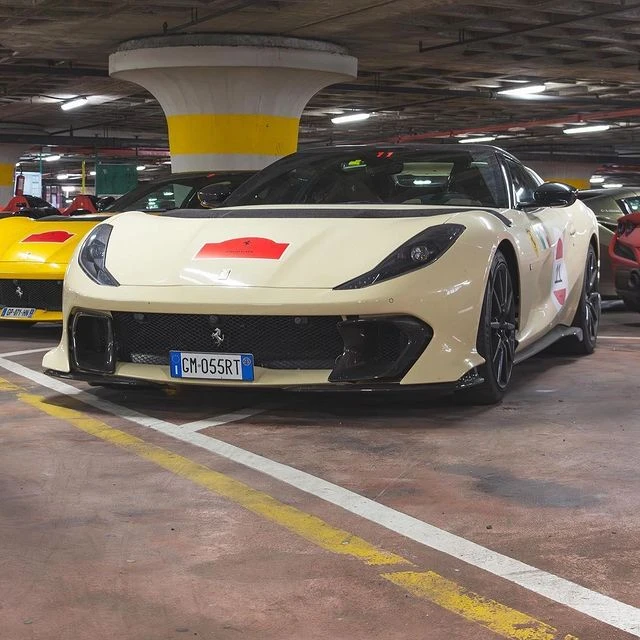 2023 Ferrari 812 Competizione Aperta