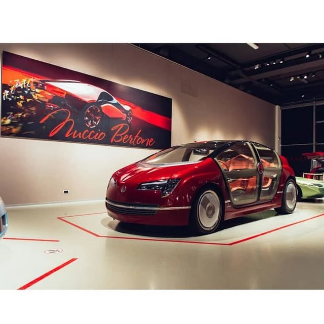2005 Cadillac Villa by Bertone