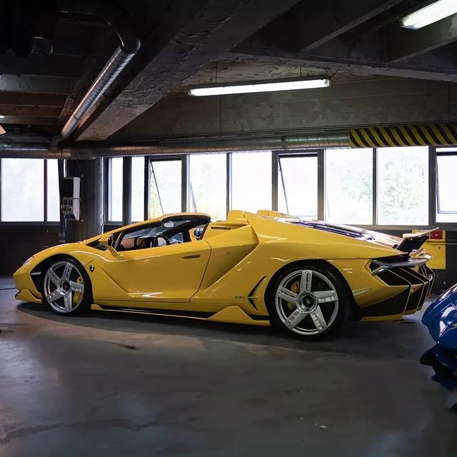 2017 Lamborghini Centenario Roadster