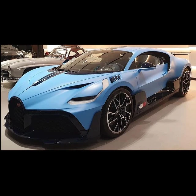 2021 Bugatti Divo 