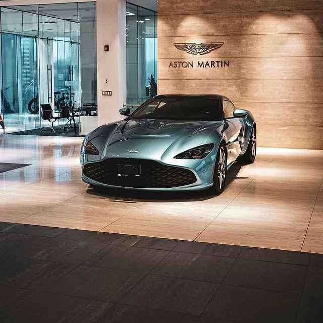 2020 Aston Martin DBS GT