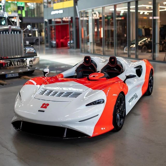 2022 McLaren Elva