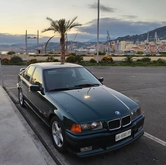 1994 BMW E36 318Is Class II