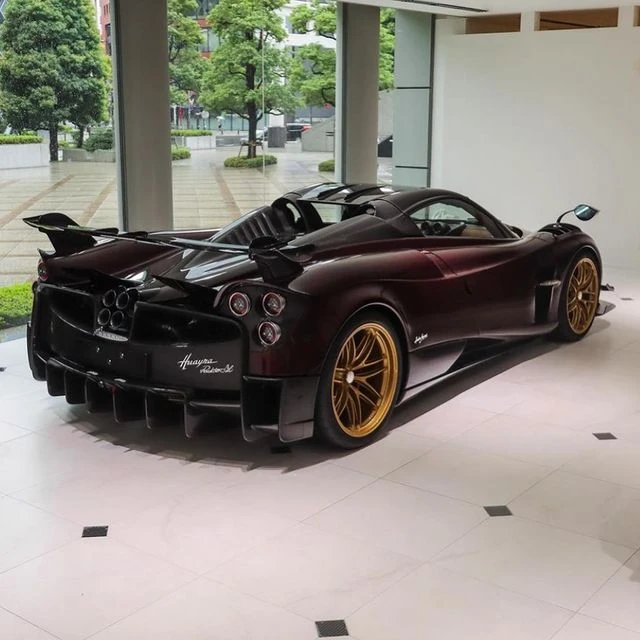 2022 Pagani Huayra Roadster BC