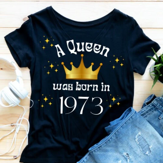 158-a-queen-was-born-1973-tshirt-16806228337622.png