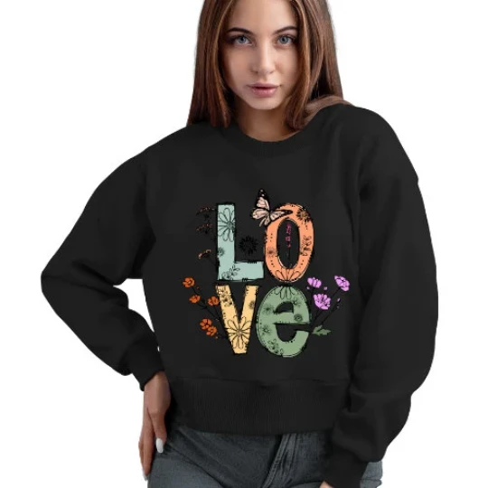 158-love-sweatshirt-16806228648658.png