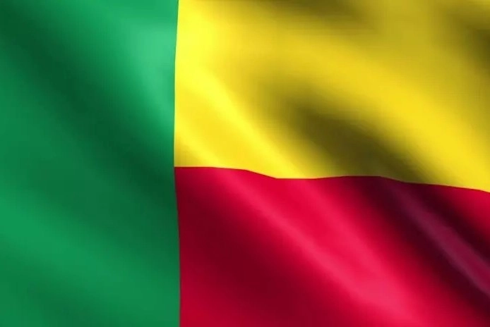 3806944641378-national-flag-of-benin-17238299072558.jpg