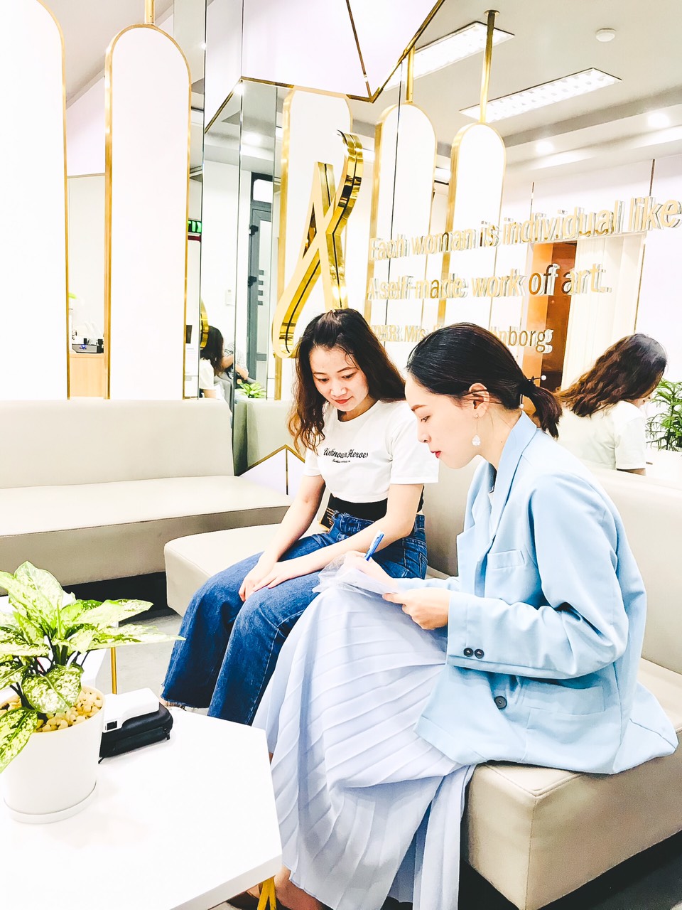 22-saturday-beauty-studio-skin-analysis-1.jpg