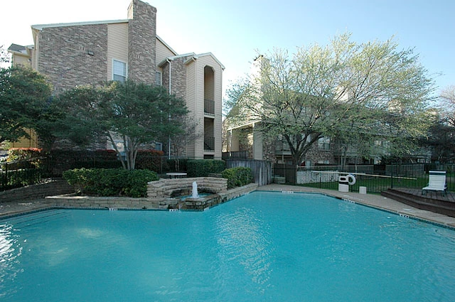 Northeast Dallas Second-Chance Leasing — 1 Bedroom from $850–$1,015