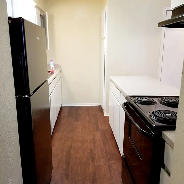🌇 Second Chance Leasing in East Irving – Spacious 2BR Near Nimitz High | $1,430 | 987 Sq Ft | Irving ISD