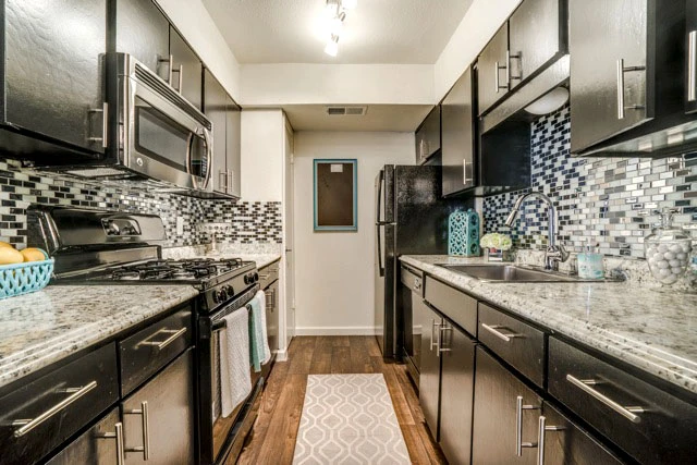 🌳 2-Bedroom Apartments in Northeast Dallas-Second Chance Leasing Near White Rock Lake