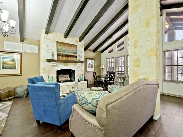 🌳 Second Chance Leasing in Northeast Dallas Fireplace, Dog Park, and Flexible Approval