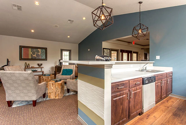 🏡 Second Chance Leasing in Bedford | 2-Bedroom Apartments with Fireplaces & Fitness Center