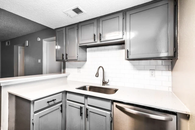 TOP 5 steps to rebuild your rental history through Second chance leasing in Houston,Tx
