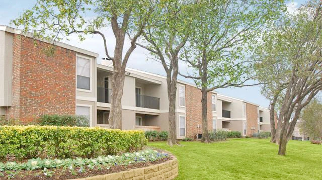 Second Chance Leasing Arlington – 1 Bedroom from $1,065 (Fitness Center + Pool)