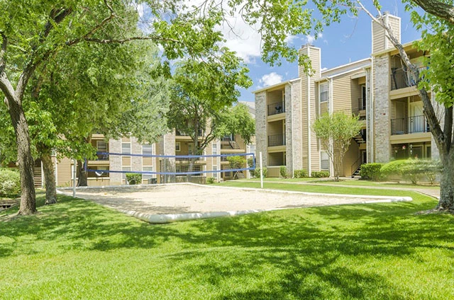 Second Chance Leasing Southwest Fort Worth – 1 Bedroom from $965 (Fitness Center + Pool)