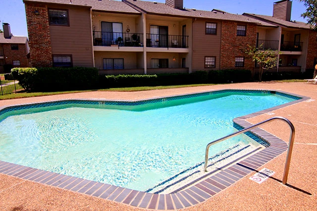 🌟 Second Chance Leasing in Lewisville, TX | 2-Bedroom Apartments with Fireplaces & Premium Countertops Near Lewisville High