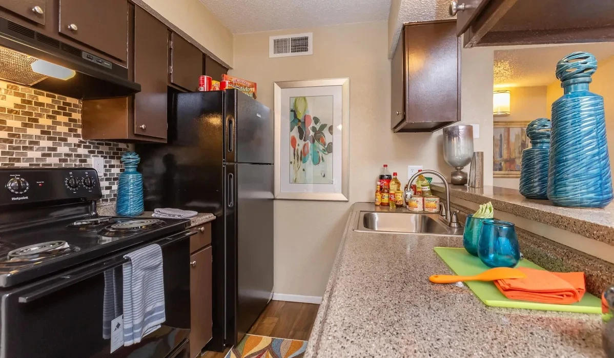 Second Chance Leasing Northwest Dallas – 2 Bedroom from $1,406 (Pool + Business Center)