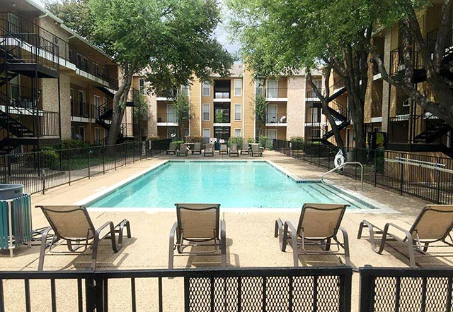 🏙️ Second Chance Leasing in North Dallas | 1-Bedroom Apartment with Fireplace & Custom Built-Ins Near Pearce High