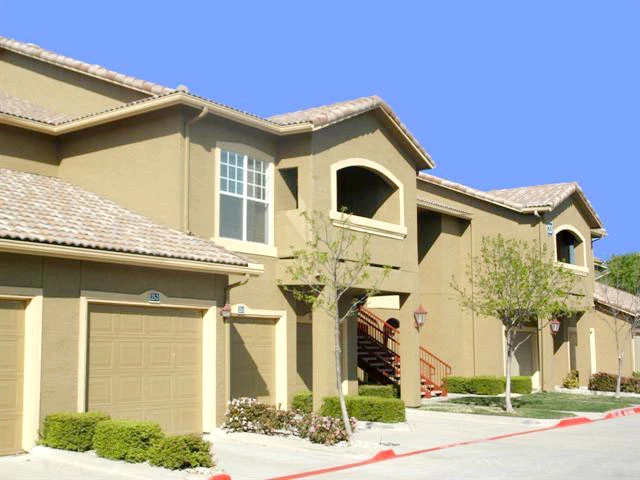 Far North Dallas Second Chance Leasing – 1 Bedroom from $1,205 (Fitness Center + Pool)