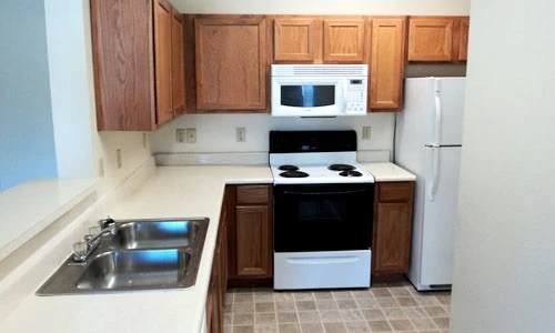 🏡 Euless Second Chance Leasing | 2-Bedroom Apartments with Garden Tubs & Premium Appliances Near Trinity High