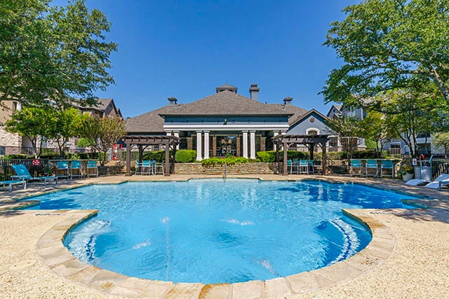 🏡 Richardson Second Chance Leasing | 2-Bedroom Apartments with Quartz Countertops & Enclosed Yards Near Berkner High