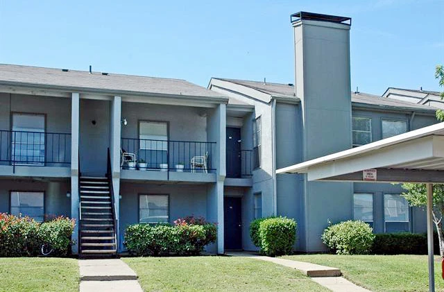 North Dallas near Addison Second Chance Leasing – 1 Bedroom from $1,185 (Gated + 2 Pools)