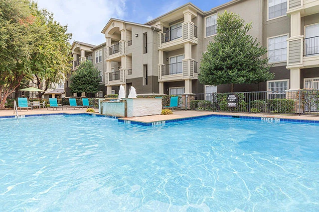 Gated Resort Style Far North Dallas Second Chance Apartment