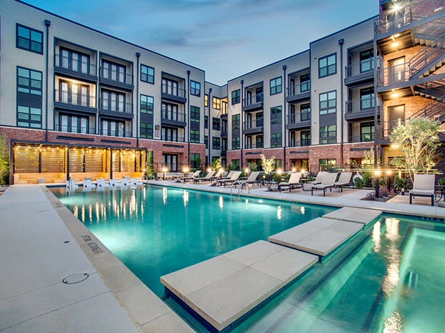 Las Colinas / Irving Second Chance Leasing – 1 Bedroom from $1,769 (3 Pools + Fitness Center)