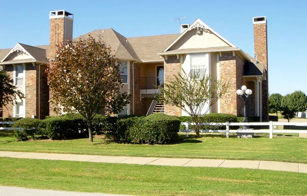 ⭐ Second Chance Leasing Garland | 1 Bedroom $1,145–$1,320 • Walk‑In Closets • Fireplace Options