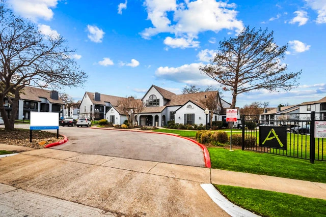 ⭐ Second Chance Leasing Southwest Fort Worth | 2 Bedroom $1,409–$1,538 • W/D Connections • Townhome Options