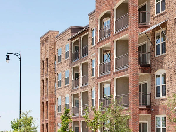 Second Chance Leasing Frisco TX – 1 Bedroom Starting at $1,195 • 2 Pools • Gated Community