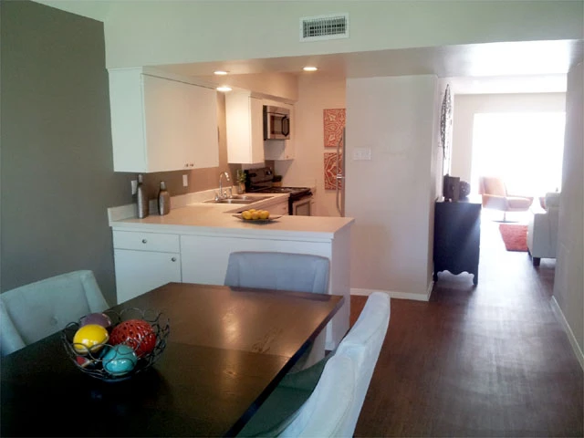 Second Chance Apartments Dallas TX – Trinity Groves / Bishop Arts (3 Bedroom from $1,825 • Spacious Layouts + Dog Park + 1 Month Free)