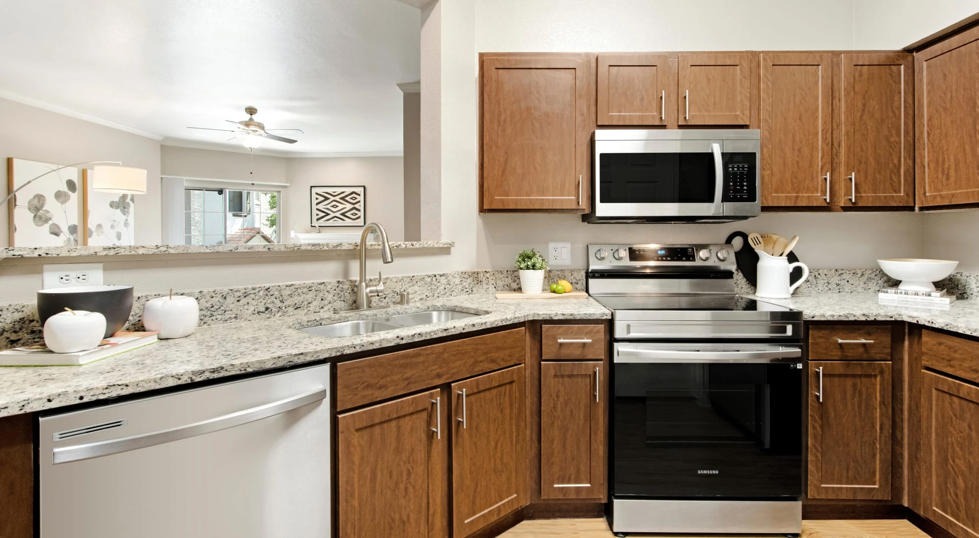 ⭐ Second Chance Leasing Far North Dallas | 2 Bedroom $1,461–$1,730 • 1,138–1,342 sq ft • Full W/D Machines + Attached Garages