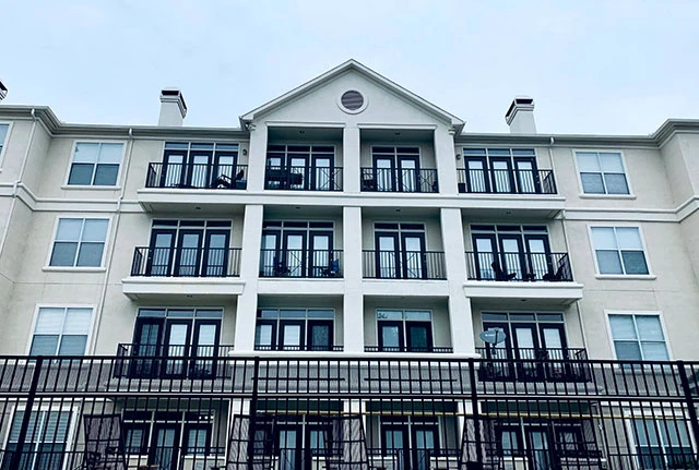 North Dallas / Addison Second Chance Leasing 2 Bedroom From $1,426 With 2 Pools + Fireplace + Gated Access