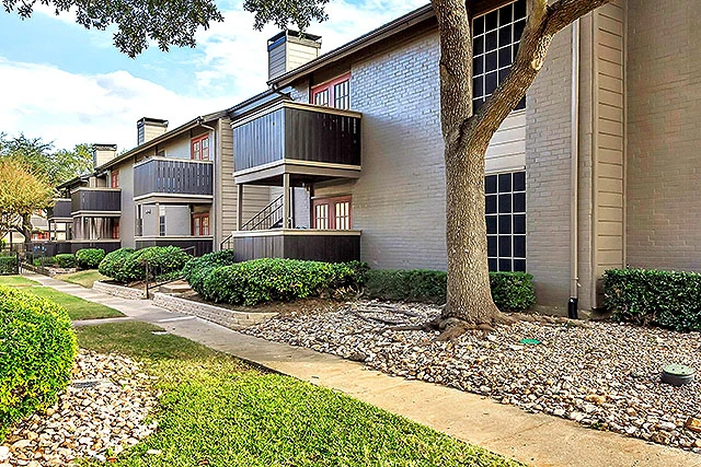 NORTH DALLAS SECOND CHANCE 1-BEDROOM APARTMENTS FROM $1,293 | BROKEN LEASES CONSIDERED, 2 POOLS & $1,000 OFF FIRST MONTH!