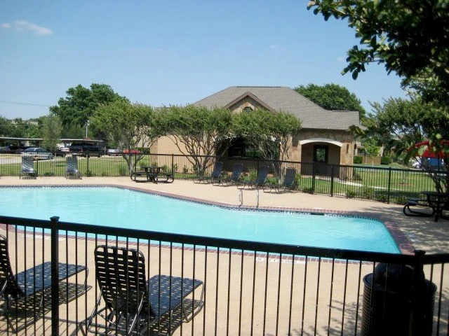 TWO BEDROOMS, TWO BATHROOMS & A SECOND CHANCE! ADDISON TX APARTMENTS FROM $1,314 | TOWNHOME-STYLE LIVING, EV CHARGING & PET-FRIENDLY AMENITIES!